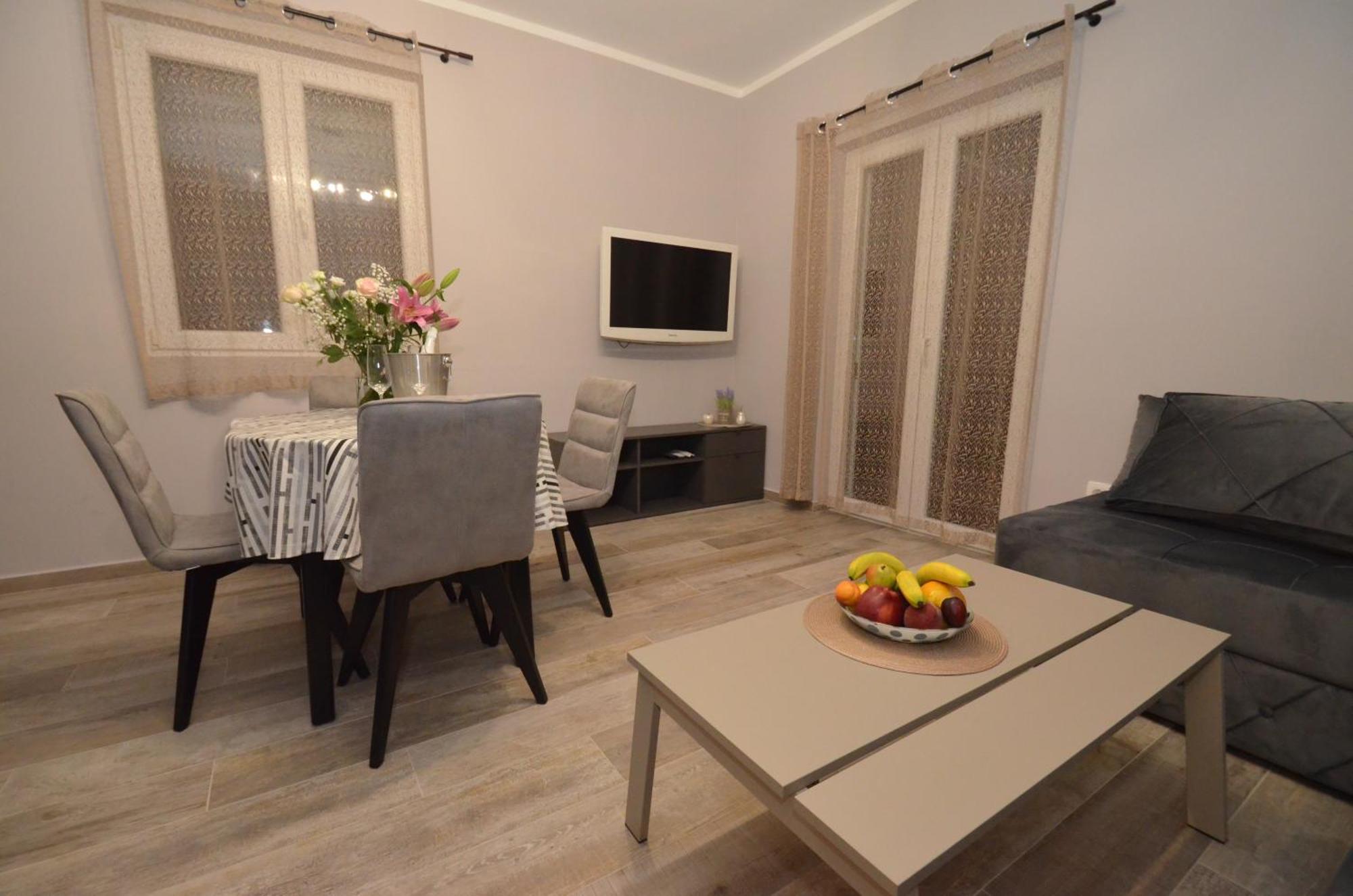 Apartments Orizzonte With Beautiful View Of The Bay โกตอร์ ภายนอก รูปภาพ