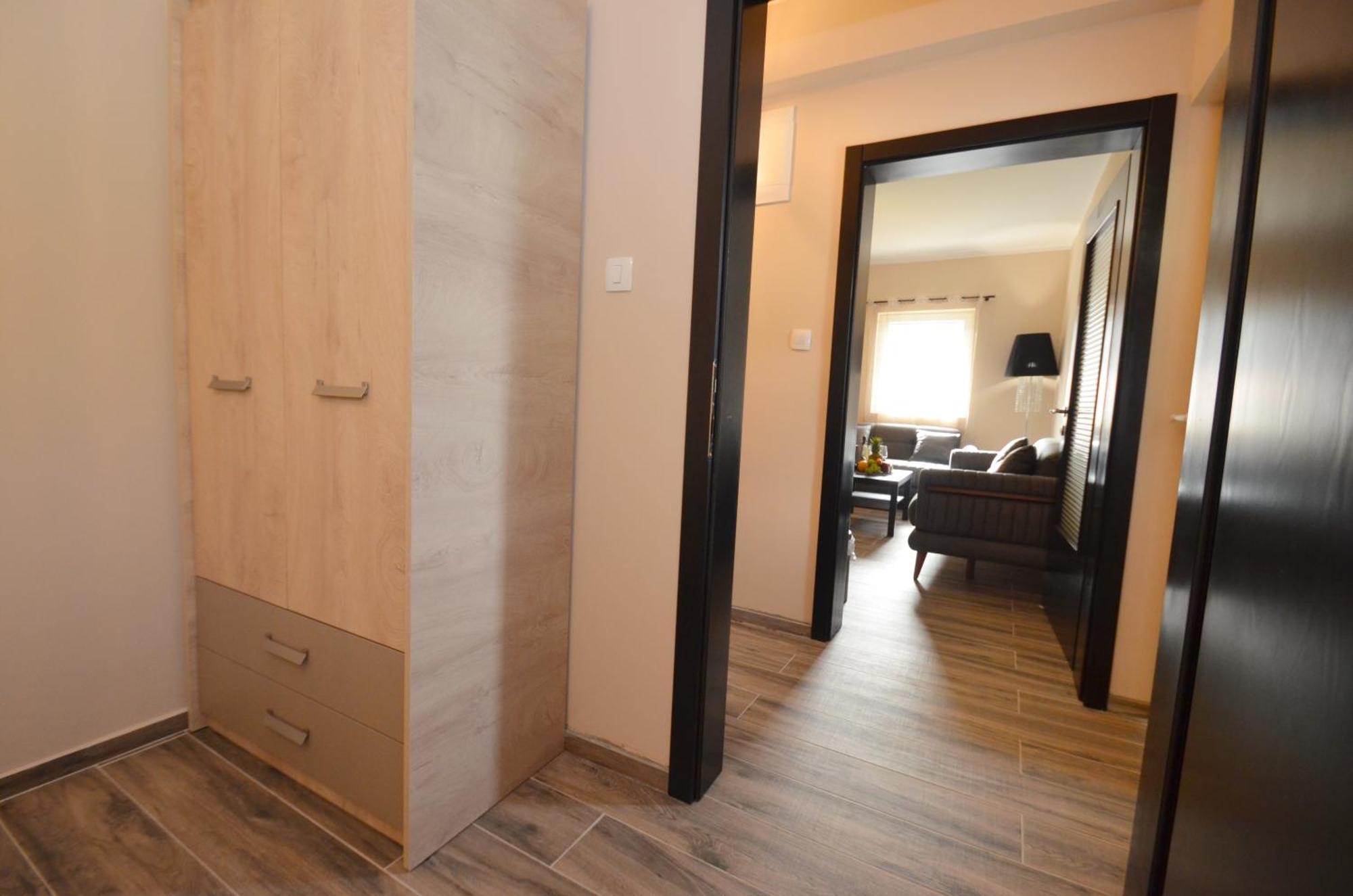 Apartments Orizzonte With Beautiful View Of The Bay โกตอร์ ภายนอก รูปภาพ